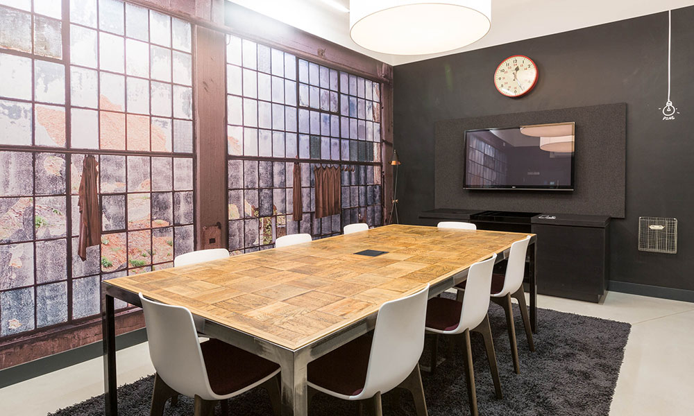 Badboy meeting table