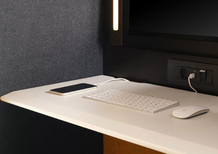 Desk top in Calma pod