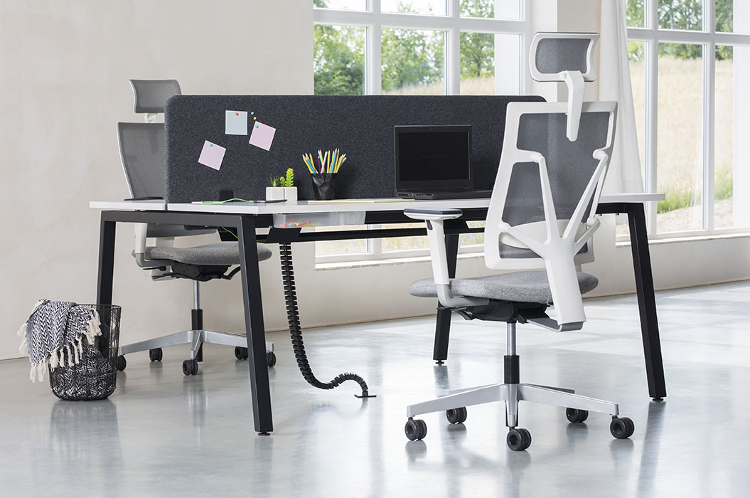 CS5040 double bench desk