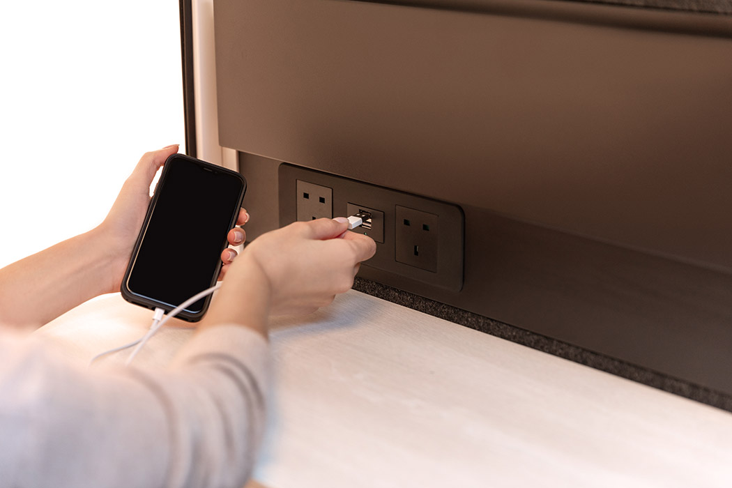 Kolo Solo USB charging.