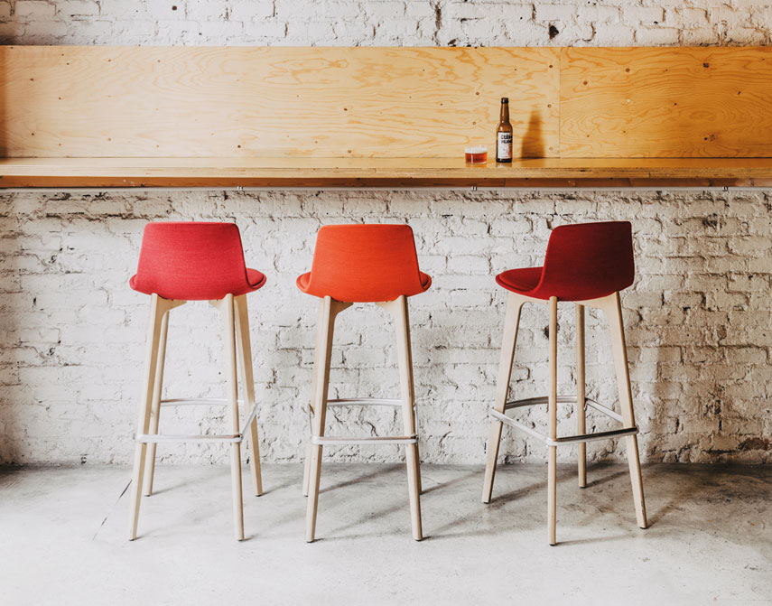 Lottus high stools in different colours