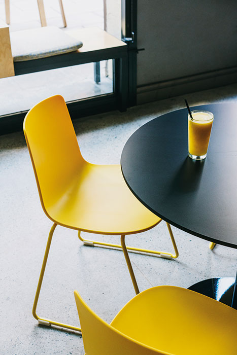 Lottus yellow sled chair