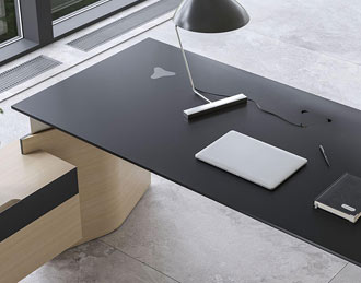 Move and Lead executive desk