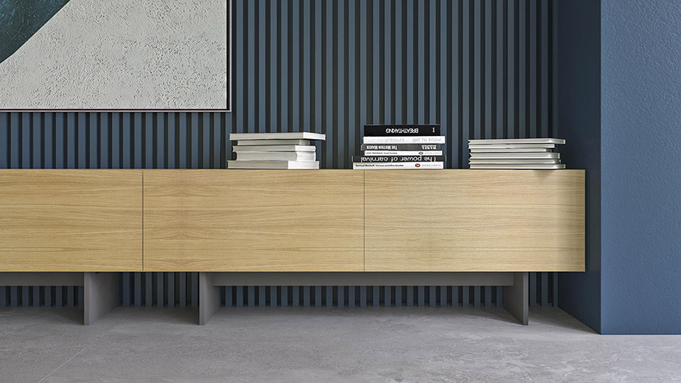 Martin desk with felt divide