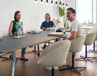 Compact lounge chair