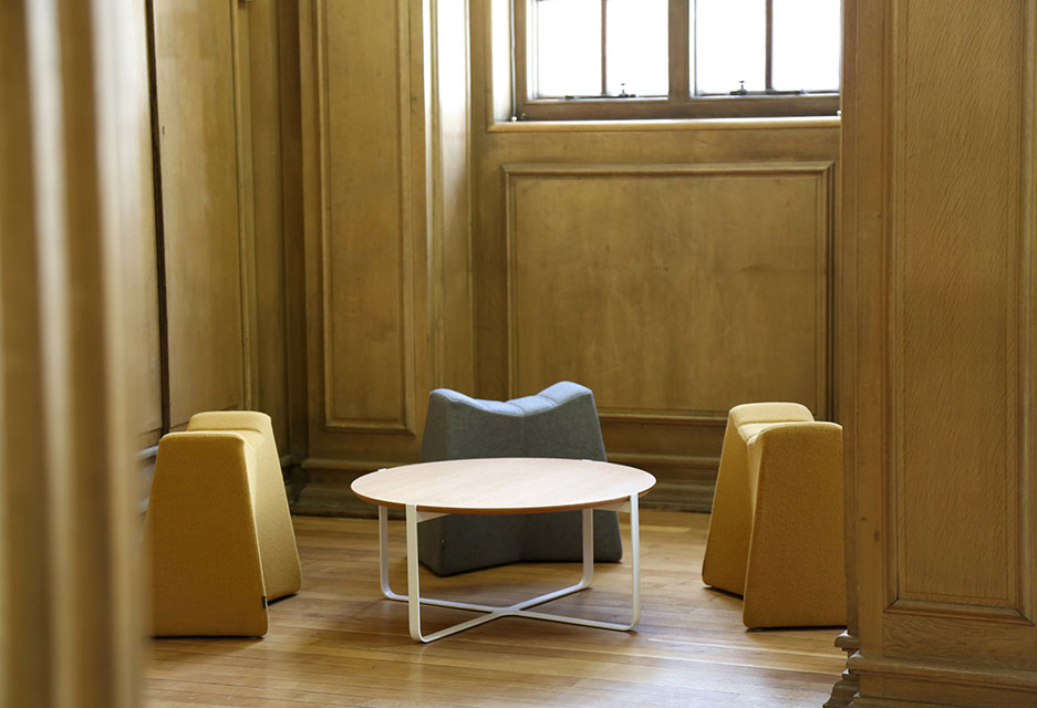 Pinch stools around table 