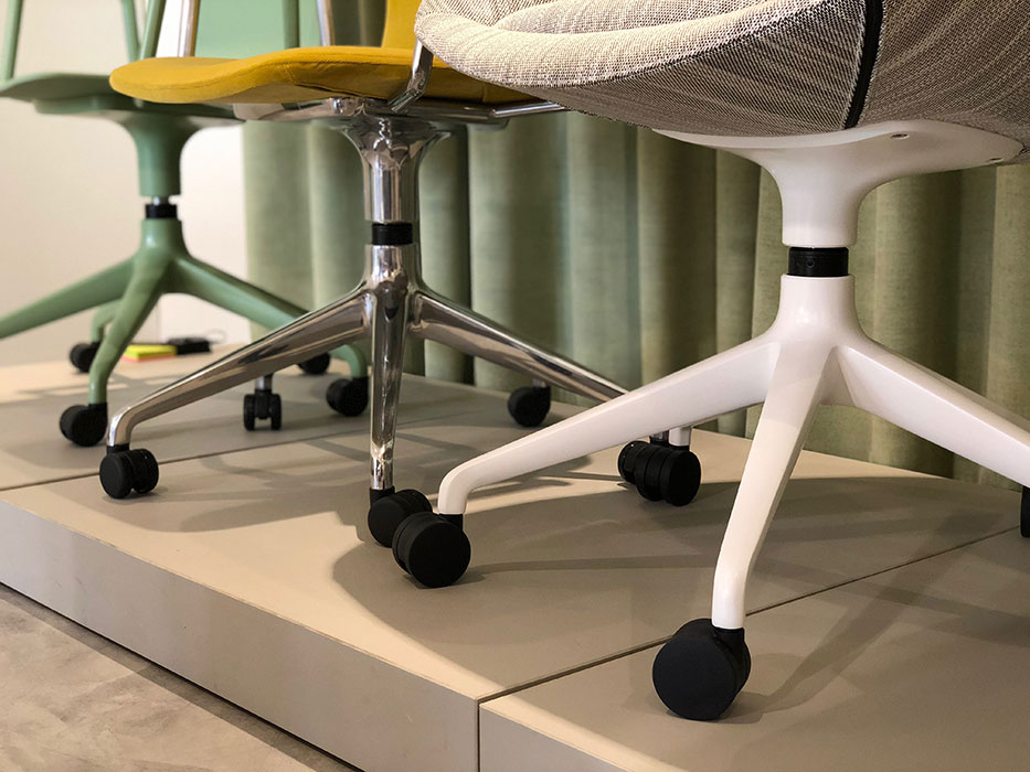 Polly multipurpose chair