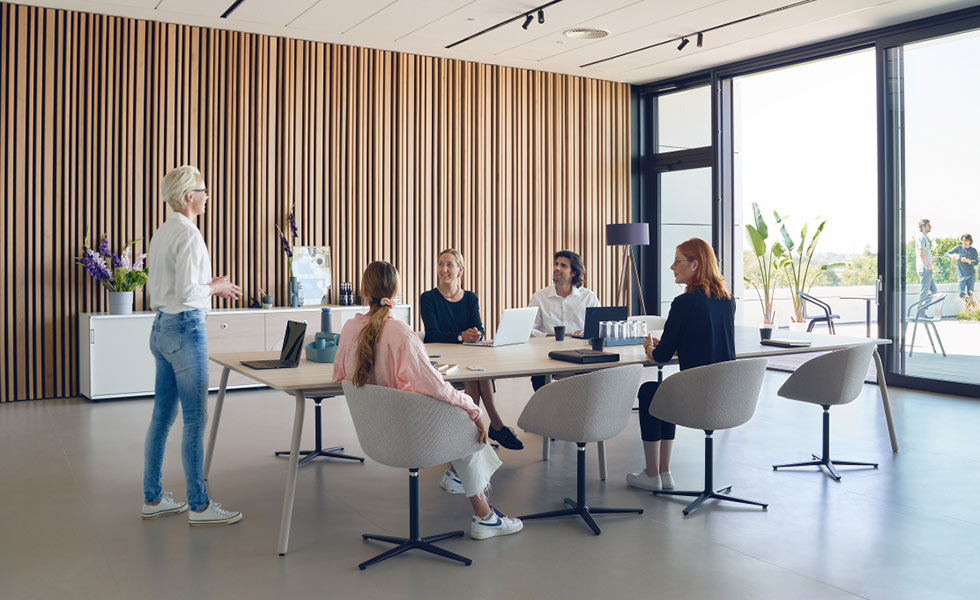 Se Lab meeting tables