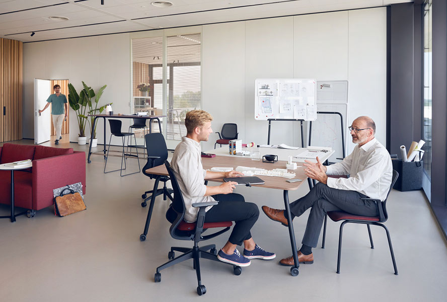 Se Lab meeting tables