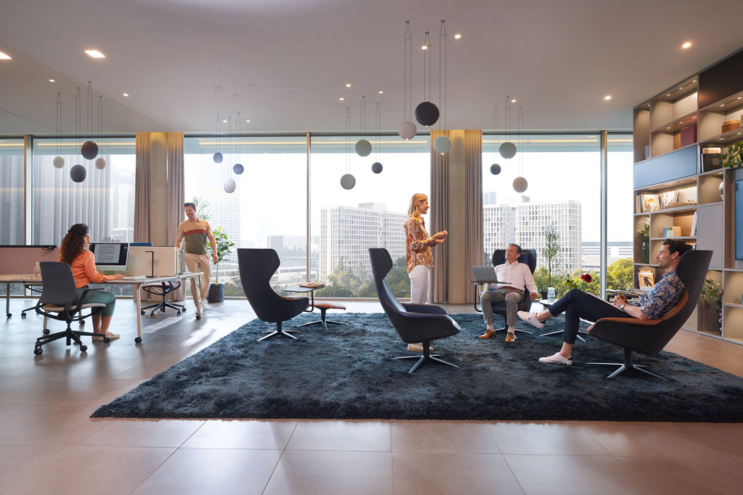 SE:Lounge chair next to the work place