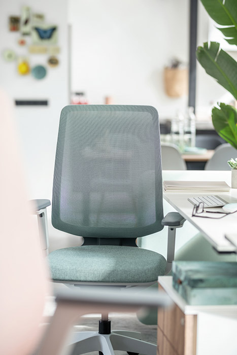 Mesh office seating