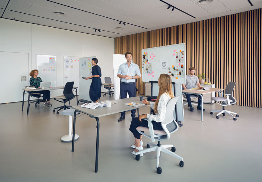 SE Motion Net chairs in training space