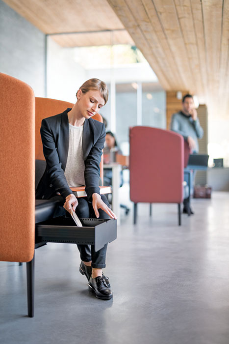 SEworks work chair with storage