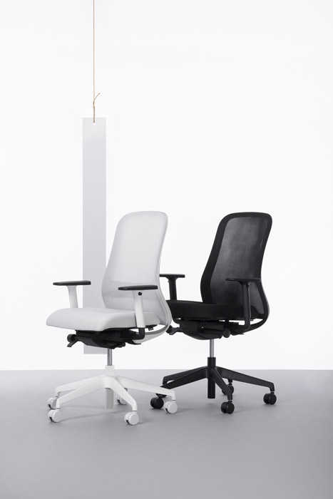 Souly office chairs with light grey ot black mesh backs