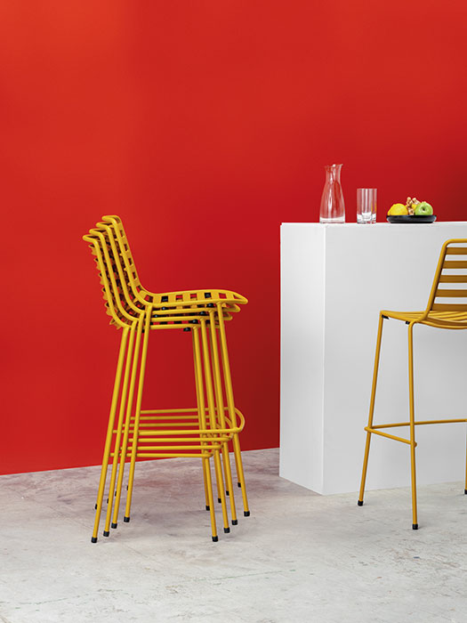 Street stool in yellow