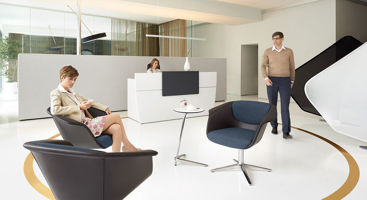 Sweet Spot chair in hide