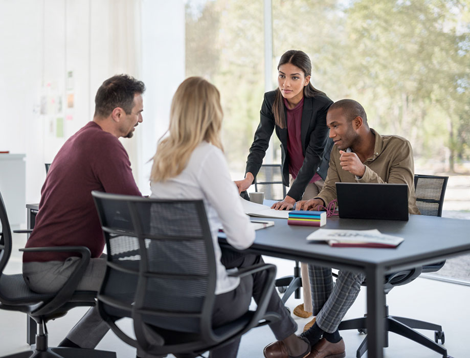Temptation Four desk in black