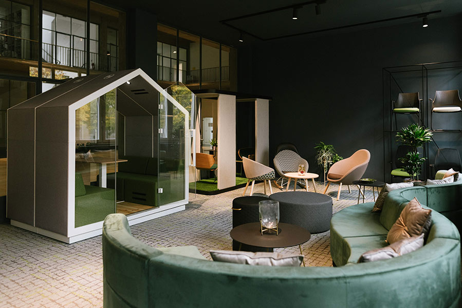 Treehouse Meeting pod.