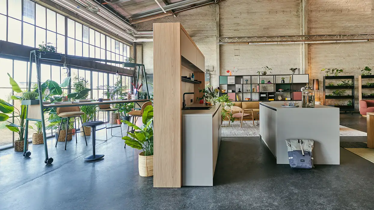 se Cafe bar office kitchen and island