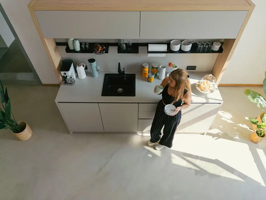 se Cafe bar office kitchen and island