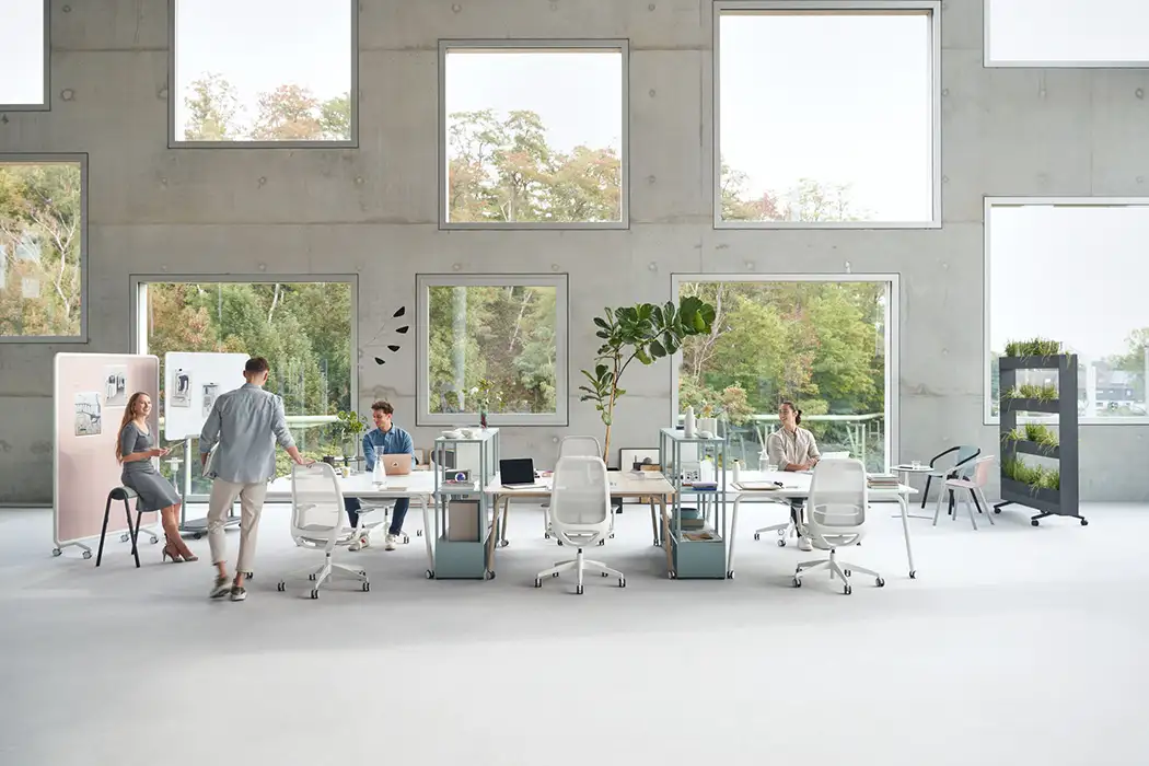 Bench desks on castors