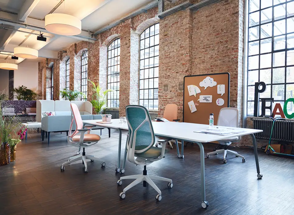 Mobile bench office desk